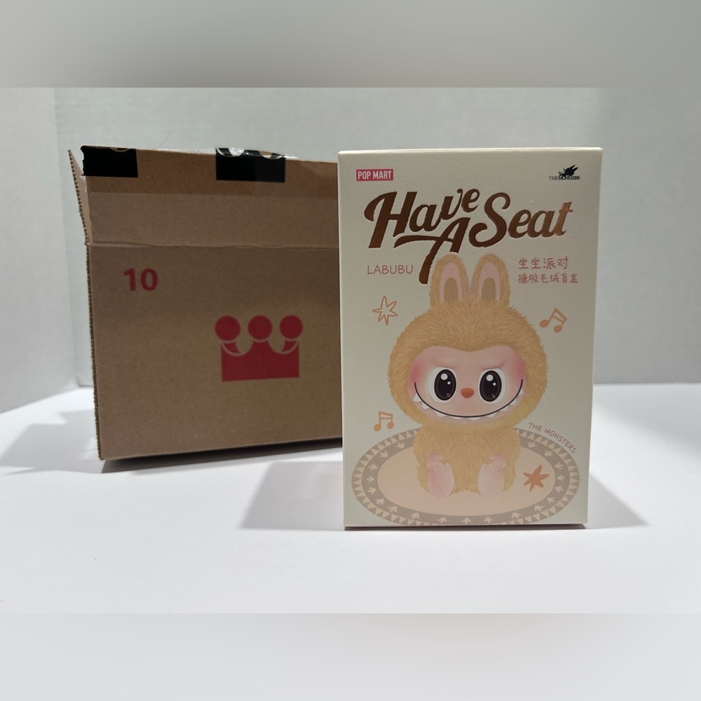 Pop Mart Labubu Have A Seat Toy - Gray Hehe NIB Unopened
